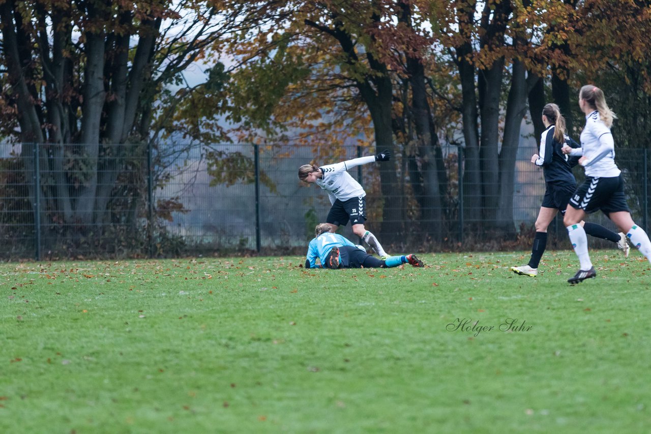 Bild 317 - Frauen SV Henstedt Ulzburg II - TSV Russee : Ergebnis: 5:0